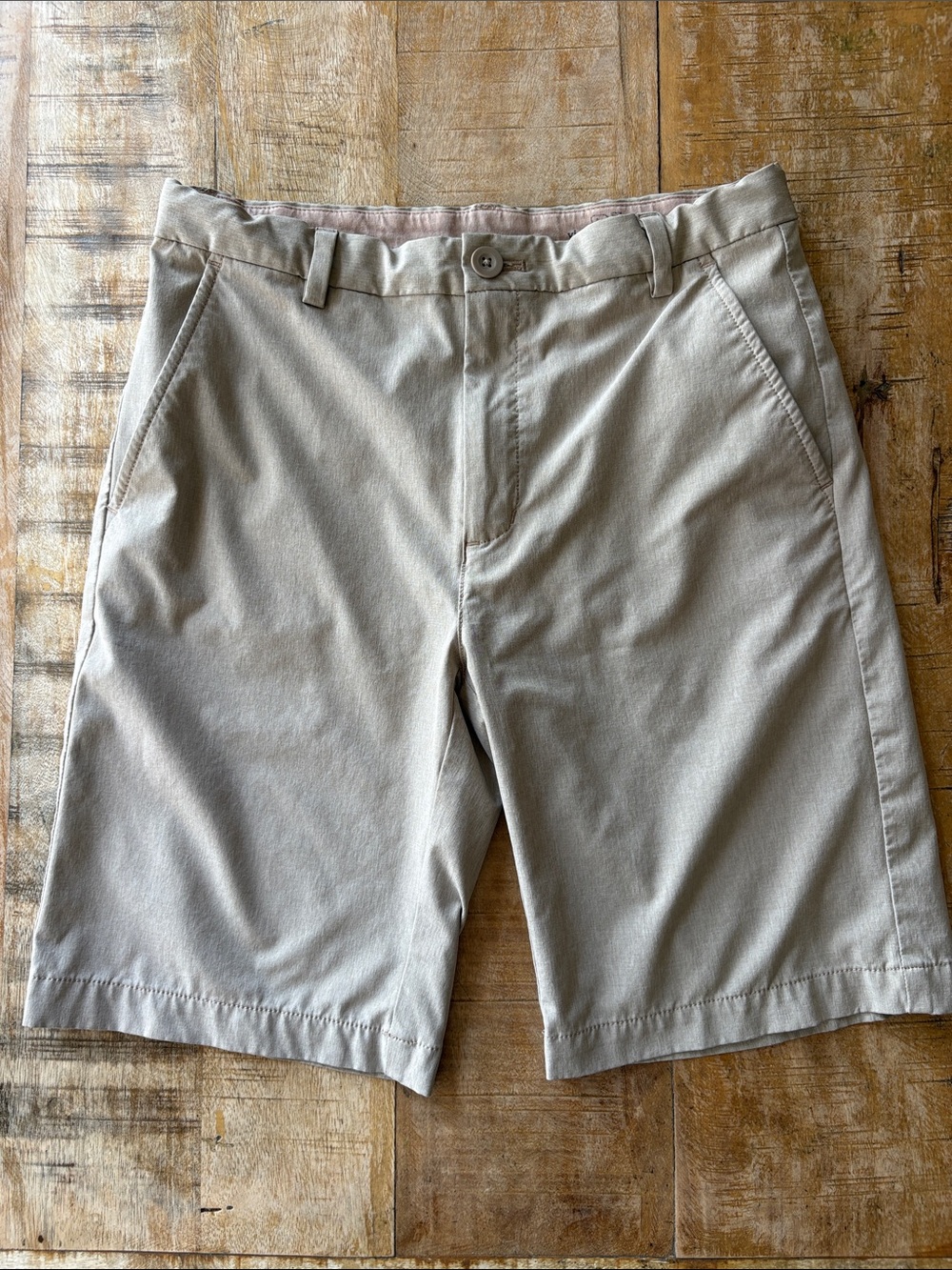 Vineyard Vines Boys Performance Shorts size 18